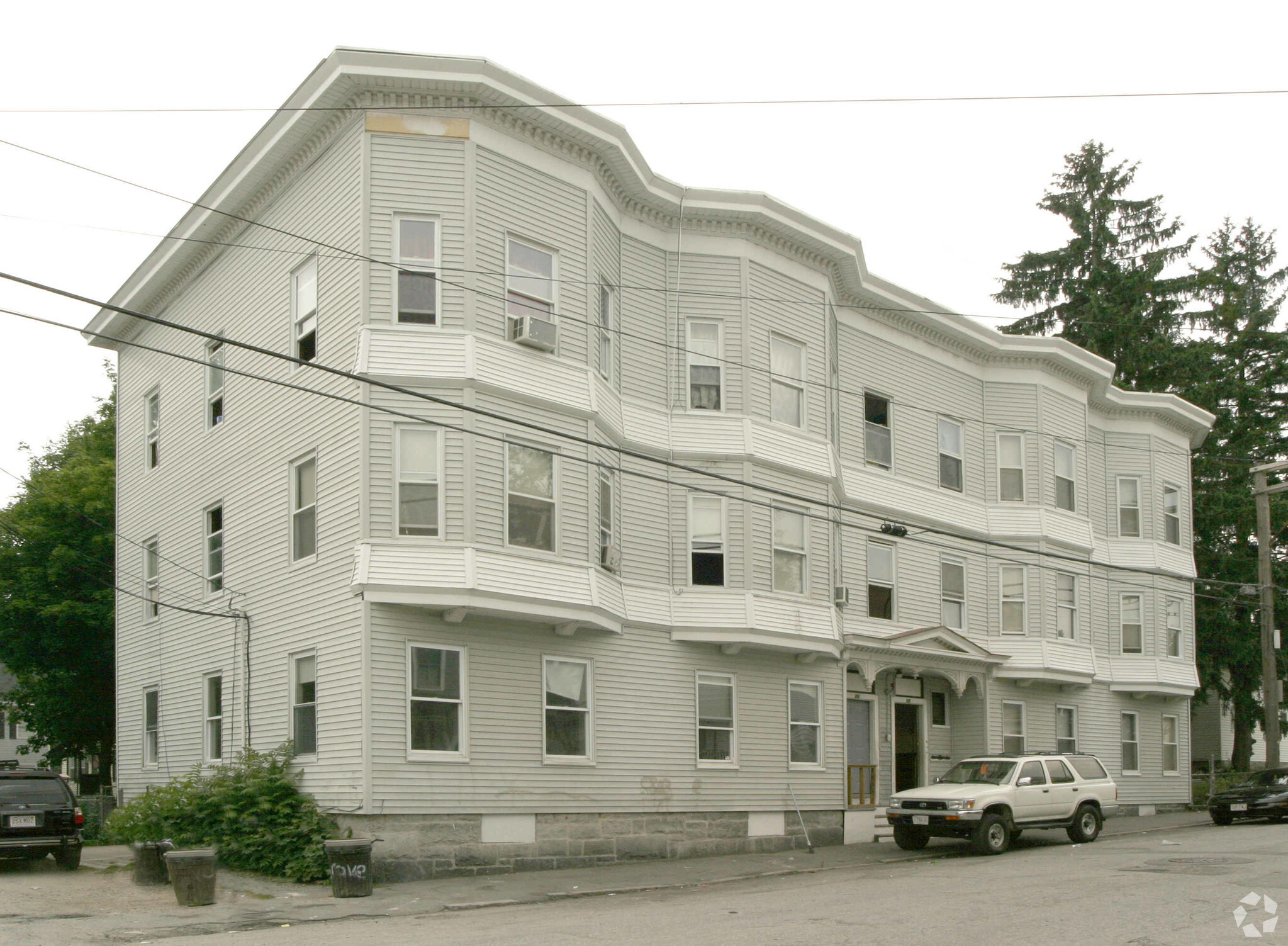 96-98 Grove St, Lowell, MA à vendre Photo principale– Image 1 sur 2