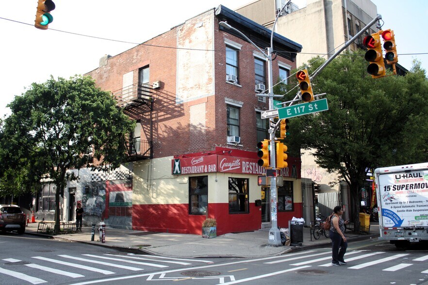 2277 1st Ave, New York, NY à louer - Photo de l’immeuble – Image 3 sur 3