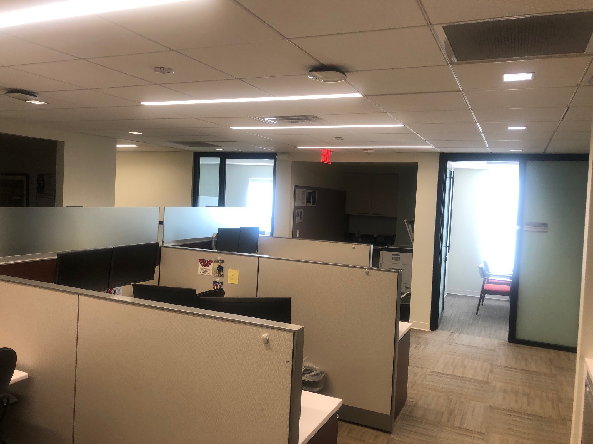 841 E Hunting Park Ave, Philadelphia, PA à louer Photo de l’immeuble– Image 1 sur 6