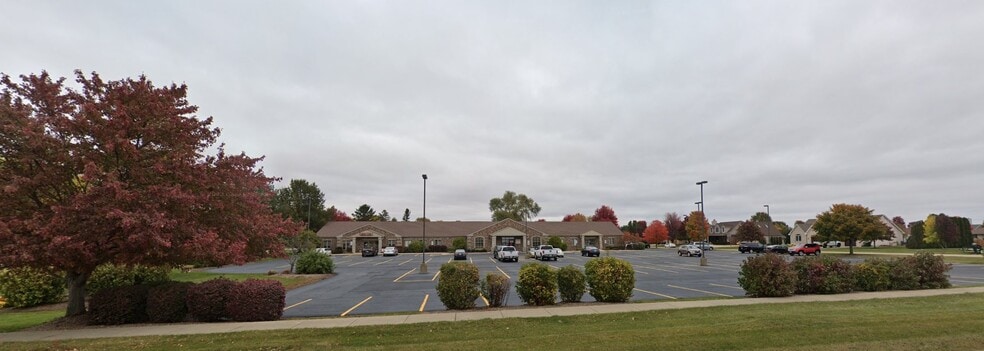 1 E County Line Rd, Sandwich, IL à louer - Photo de l’immeuble – Image 2 sur 2