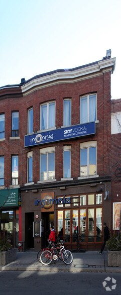563 Bloor St W, Toronto, ON à vendre - Photo de l’immeuble – Image 3 sur 3