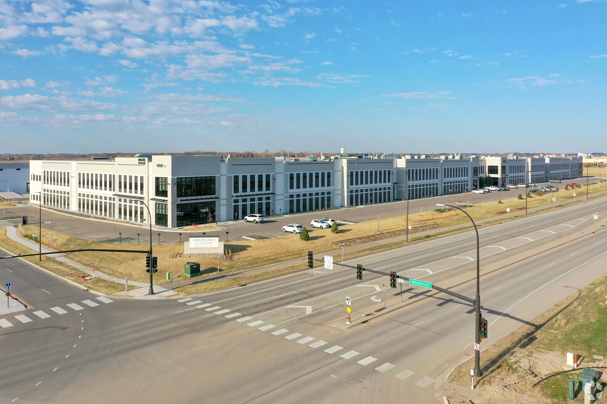 10501 Elm Creek Blvd N, Maple Grove, MN à louer Photo principale– Image 1 sur 3