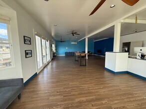 707 Kinoole St, Hilo, HI à louer Photo de l’immeuble– Image 1 sur 4