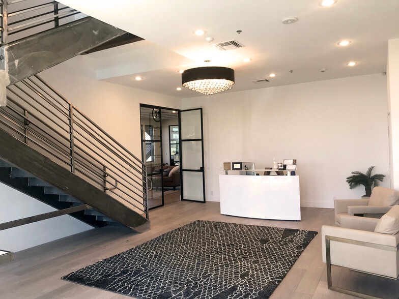 8325 W Happy Valley Rd, Peoria, AZ à louer - Photo de l’immeuble – Image 1 sur 12