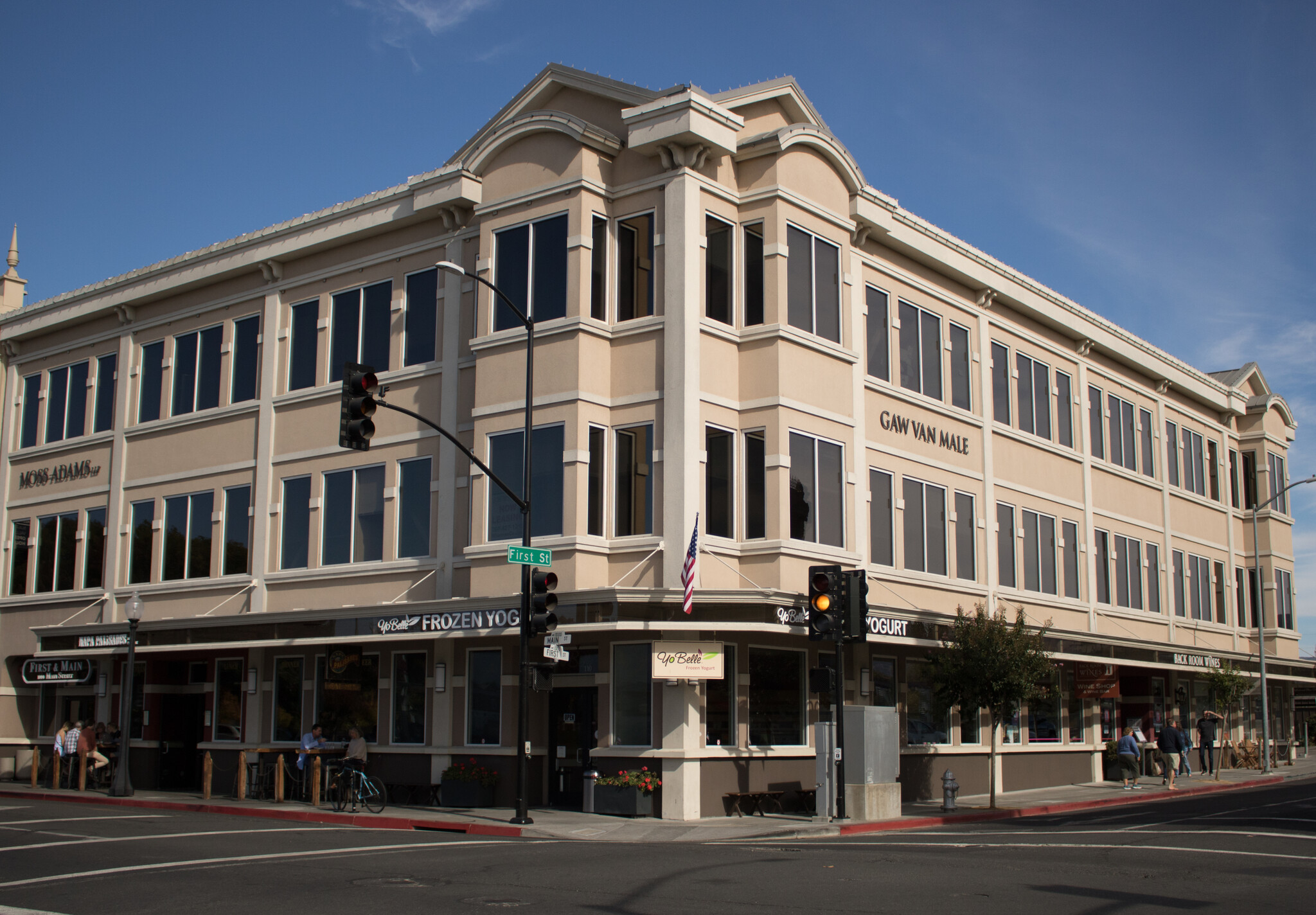1000 Main St, Napa, CA à louer Photo de l’immeuble– Image 1 sur 6