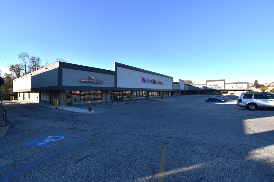 9930-9974 York Rd, Cockeysville, MD à louer - Photo de l’immeuble – Image 2 sur 5