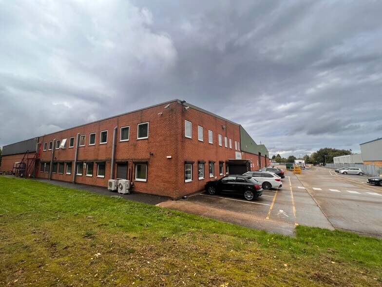 Units 1-3 Trent Ln, Castle Donington à louer - Photo de l’immeuble – Image 3 sur 7