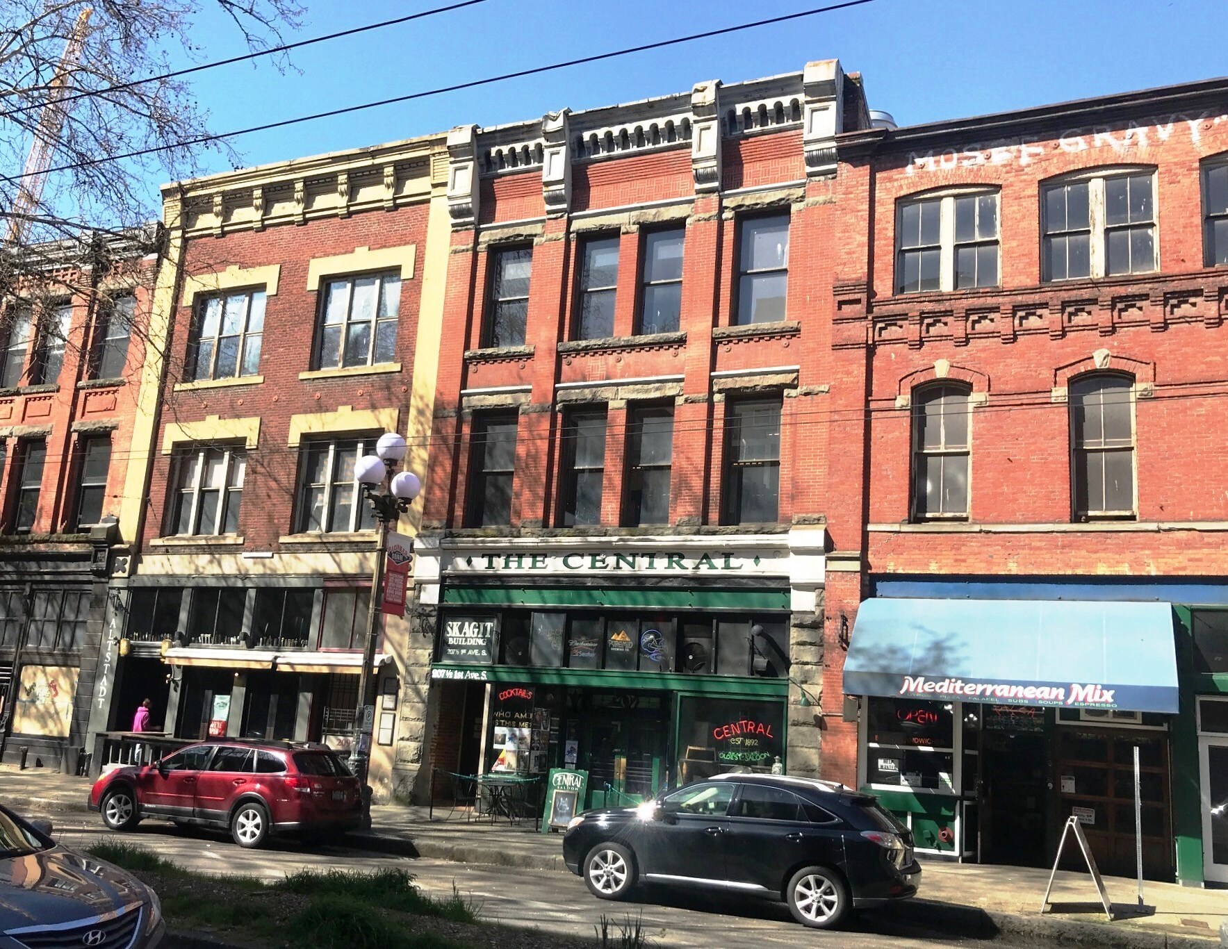 207 1st Ave S, Seattle, WA à louer Photo de l’immeuble– Image 1 sur 6