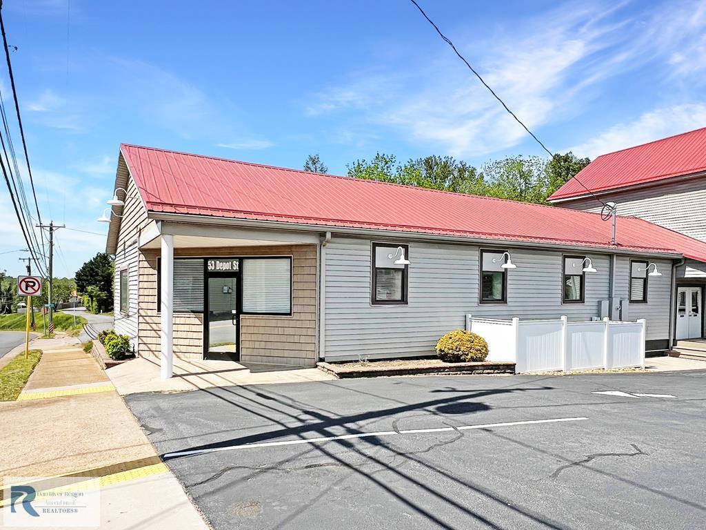 53 Depot st, Chatham, VA à louer Photo de l’immeuble– Image 1 sur 3