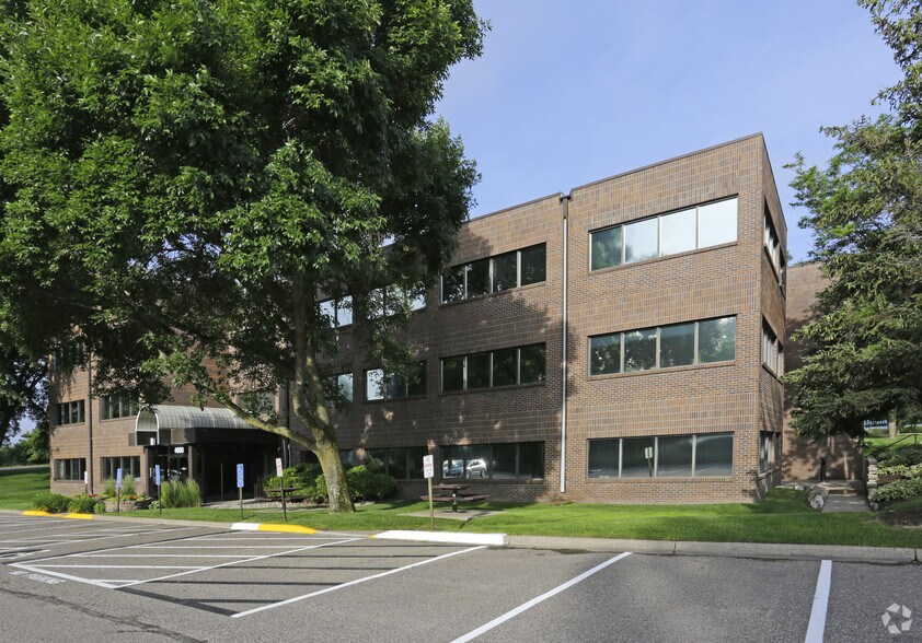 4900 Hwy 169 N, New Hope, MN à louer - Photo principale – Image 1 sur 3