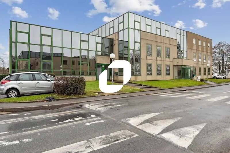 Local d'activités dans Viry-Châtillon à vendre - Photo de l’immeuble – Image 2 sur 21