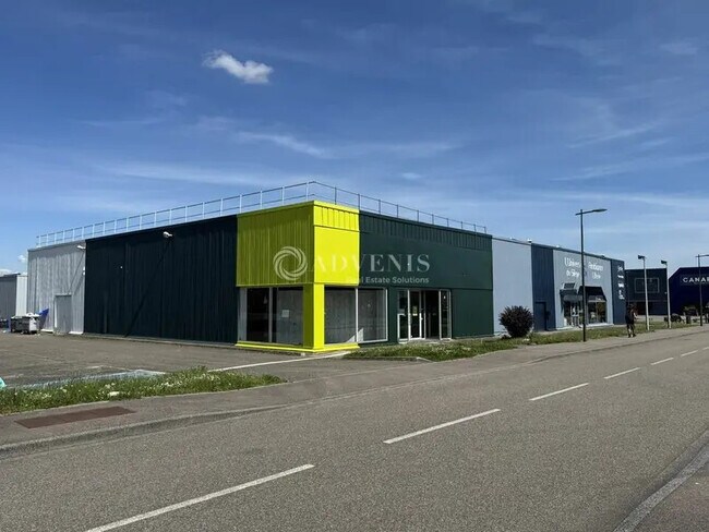 Plus de détails pour Local commercial à louer