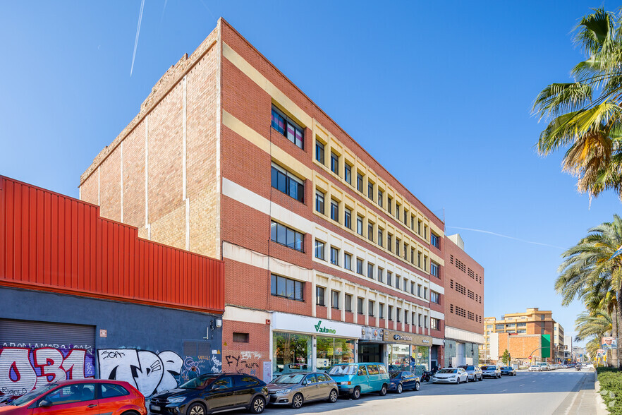 Avinguda Del Carrilet, 191, L'Hospitalet de Llobregat, Barcelona à louer - Photo principale – Image 1 sur 7