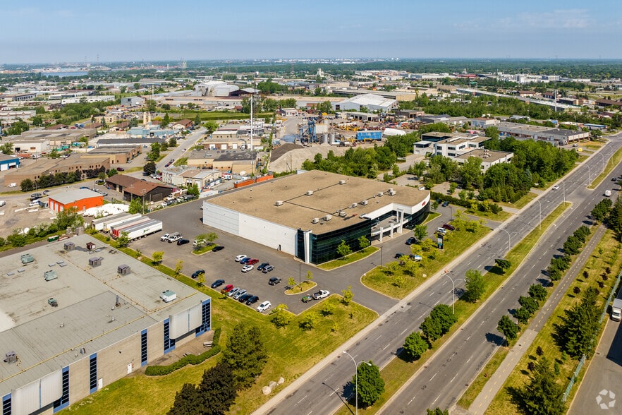 2625-2655 Boul Jacques-Cartier E, Longueuil, QC à louer - Aérien – Image 2 sur 27