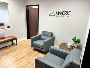 24619 Washington Ave, Murrieta, CA à louer Photo intérieure– Image 2 sur 7