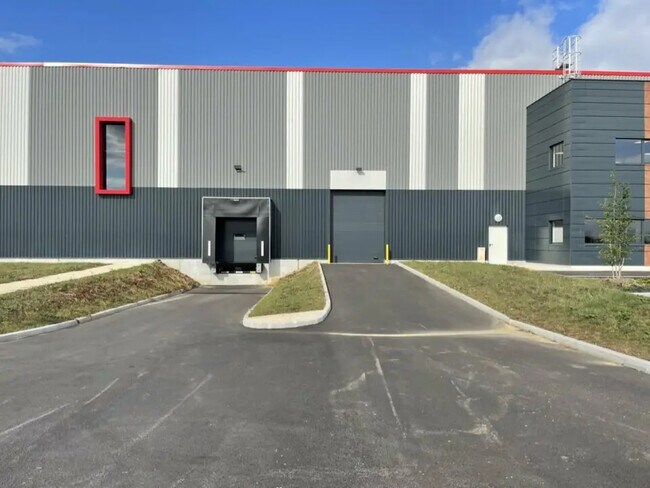 Plus de détails pour Bureau, Industriel/Logistique à louer