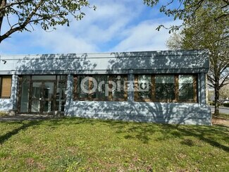 Plus de détails pour Local d'activités à louer