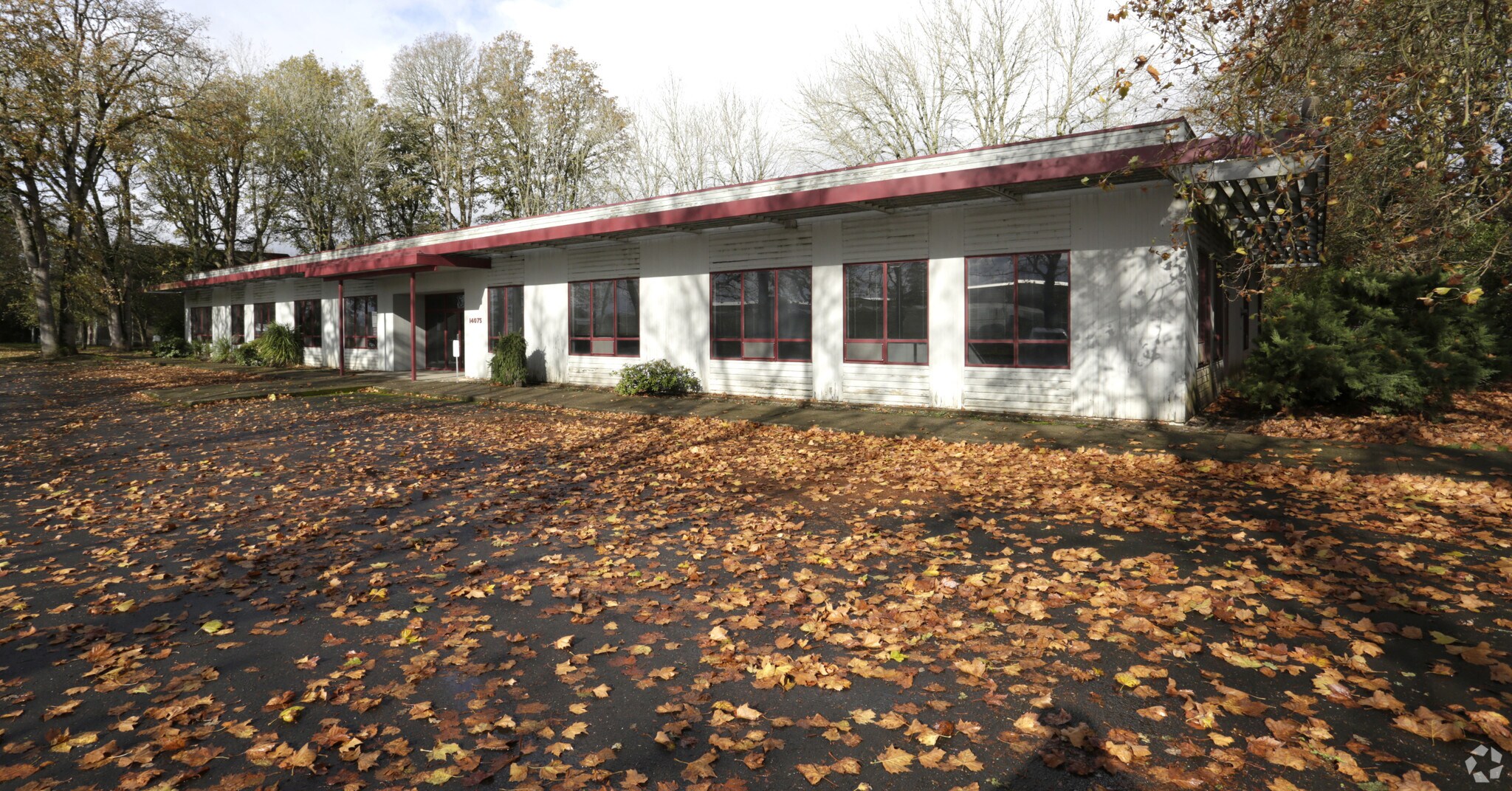 14075 NE Arndt Rd, Aurora, OR à louer Photo de l’immeuble– Image 1 sur 10