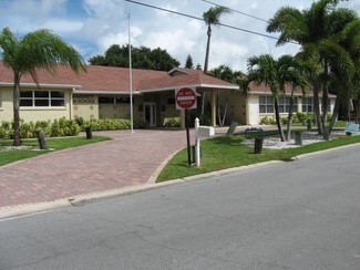 Plus de détails pour 206 23rd Ave, Indian Rocks Beach, FL - Spécialisé à vendre