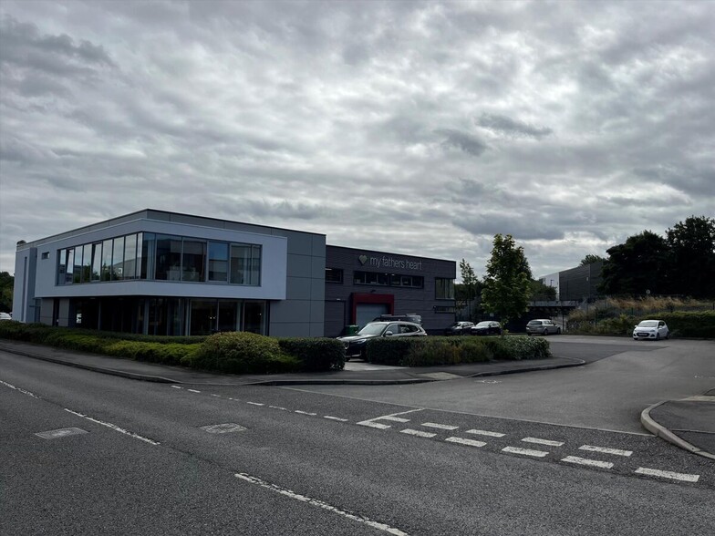 Broadfield Ct, Sheffield à vendre - Photo de l’immeuble – Image 2 sur 5