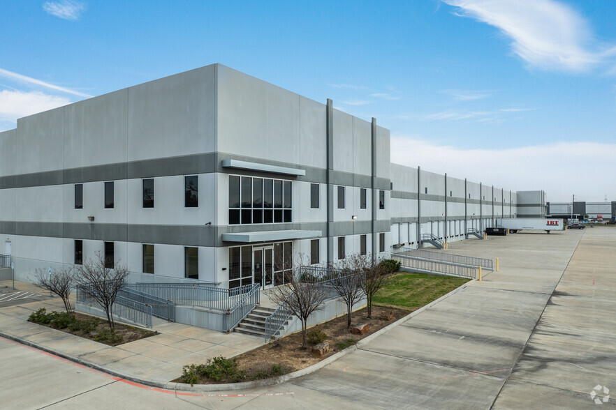 1203 Thompson Park Dr, Baytown, TX à louer - Photo de l’immeuble – Image 1 sur 12