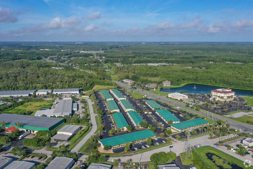 12645 Race Track Rd, Tampa, FL à louer - Aérien – Image 3 sur 11