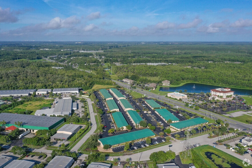 12645 Race Track Rd, Tampa, FL à louer - Aérien – Image 3 sur 11