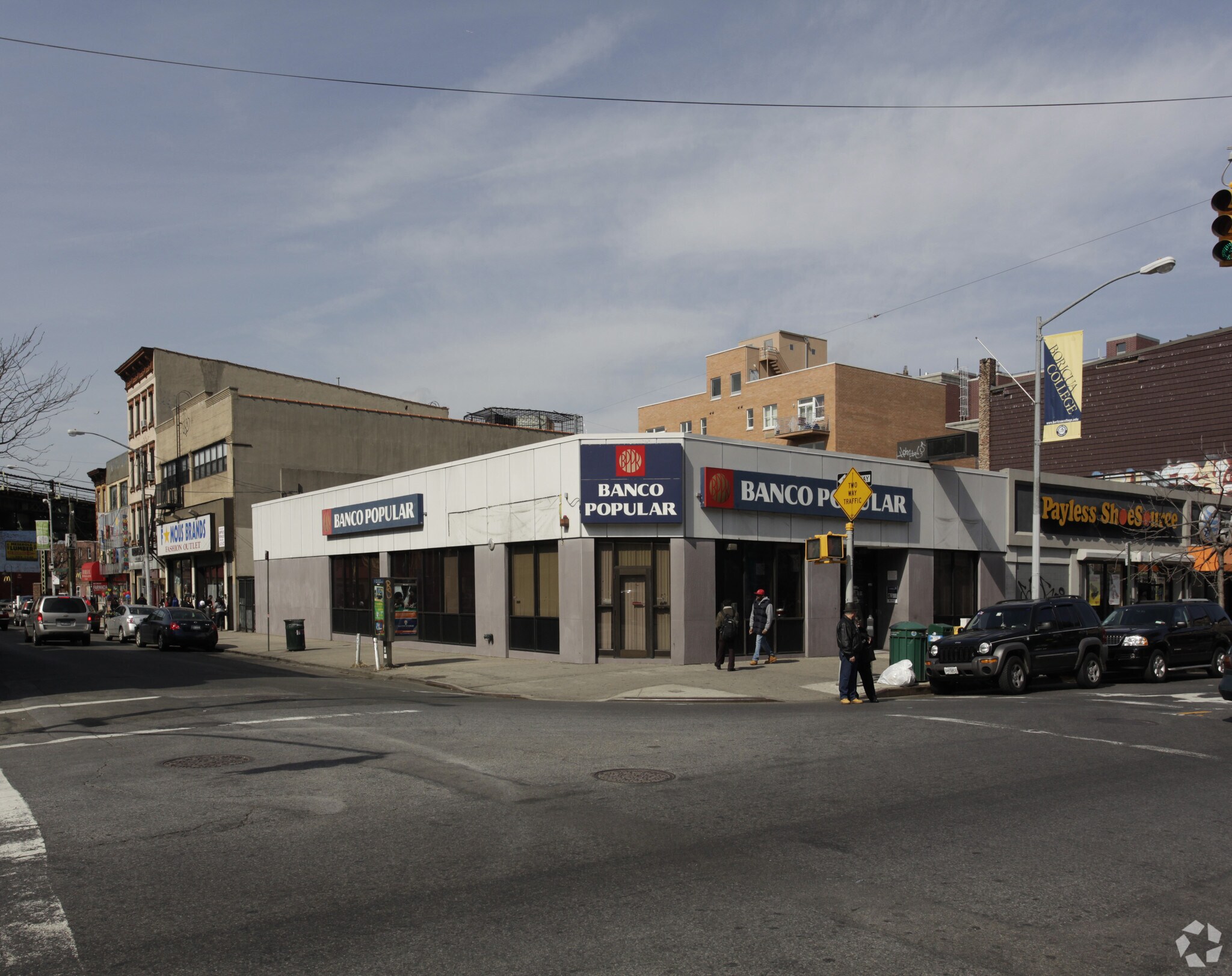 15 Graham Ave, Brooklyn, NY à louer Photo principale– Image 1 sur 2