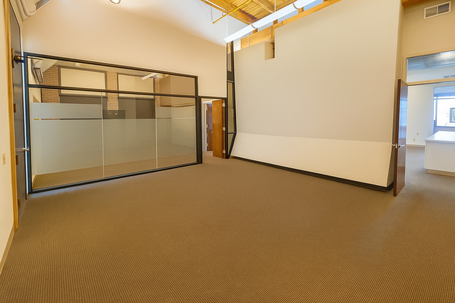 2130-2220 Livingston St, Oakland, CA à louer Photo intérieure– Image 1 sur 15