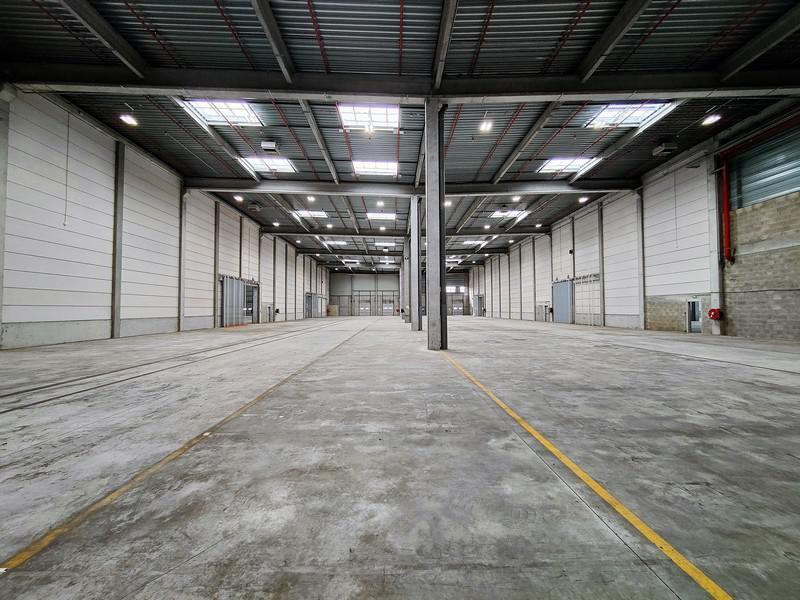 Industriel/Logistique dans Combs-la-Ville à louer Photo de l’immeuble– Image 1 sur 17