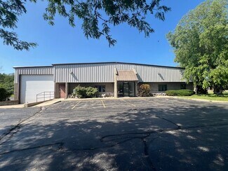 Plus de détails pour 1220 Claussen Dr, Woodstock, IL - Industriel/Logistique à vendre