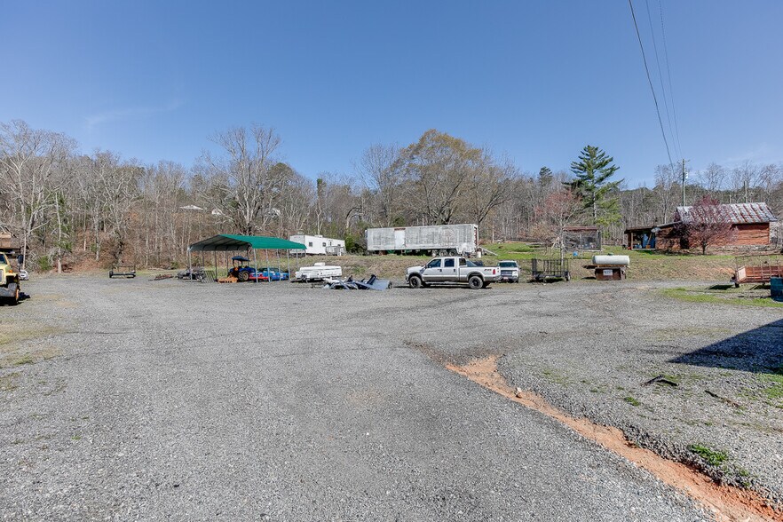 1793 Johnson Rd, Cumming, GA à vendre - Photo de l’immeuble – Image 2 sur 18