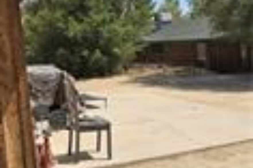 308 E Avenue R8, Palmdale, CA à vendre - Photo de l’immeuble – Image 2 sur 2
