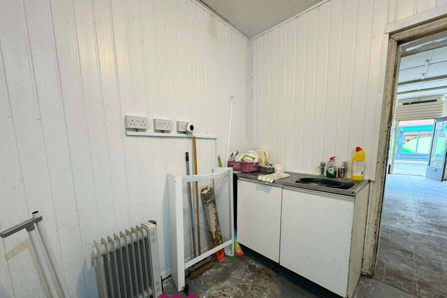 18 Market Pl, Thorne à louer Photo de l’immeuble– Image 1 sur 5