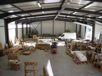 Plus de détails pour Industriel/Logistique à louer