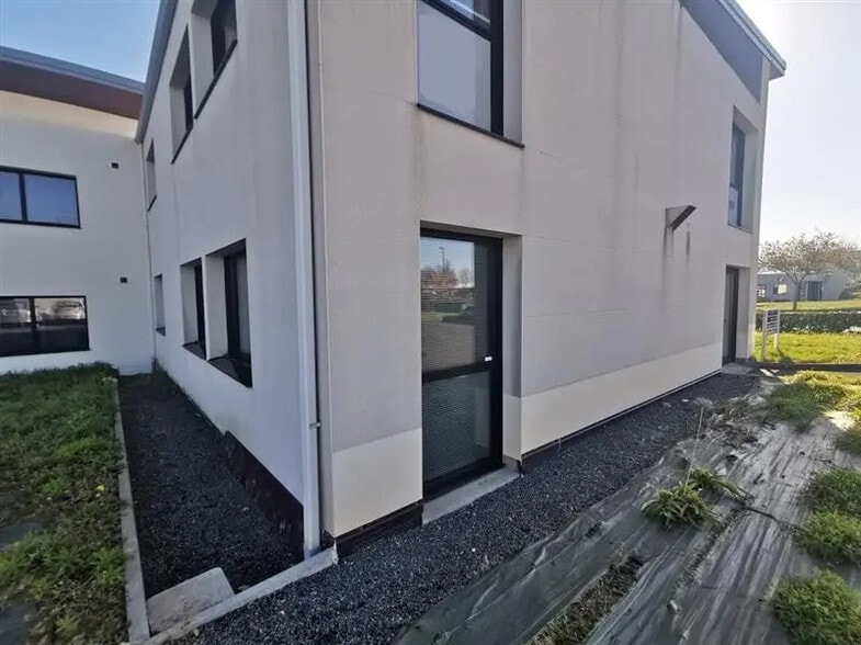 Bureau dans Ploufragan à louer - Photo de l’immeuble – Image 1 sur 6