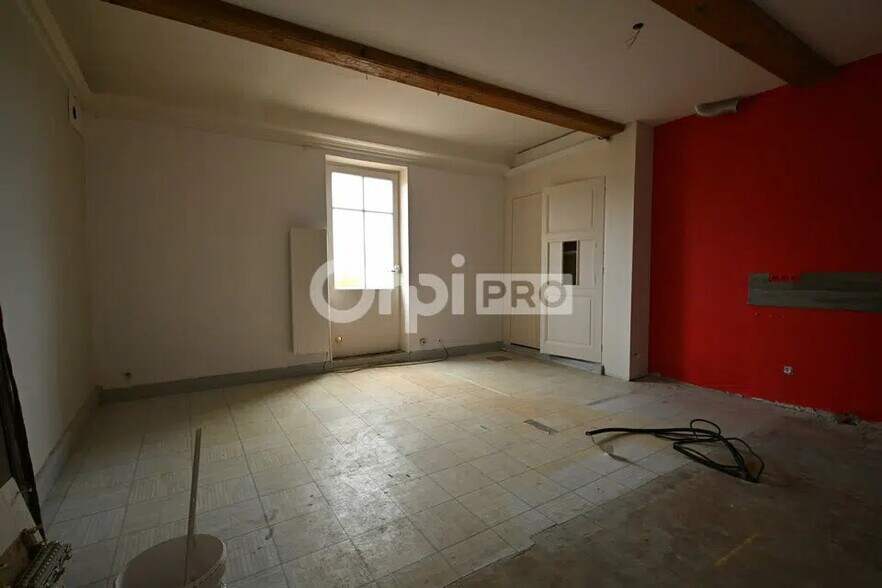 Bureau dans Saint-Cyr-au-Mont-d'Or à louer - Photo de l’immeuble – Image 1 sur 10