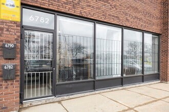 6742-6846 Rue Jarry E, Montréal, QC à louer Photo de l’immeuble– Image 2 sur 19