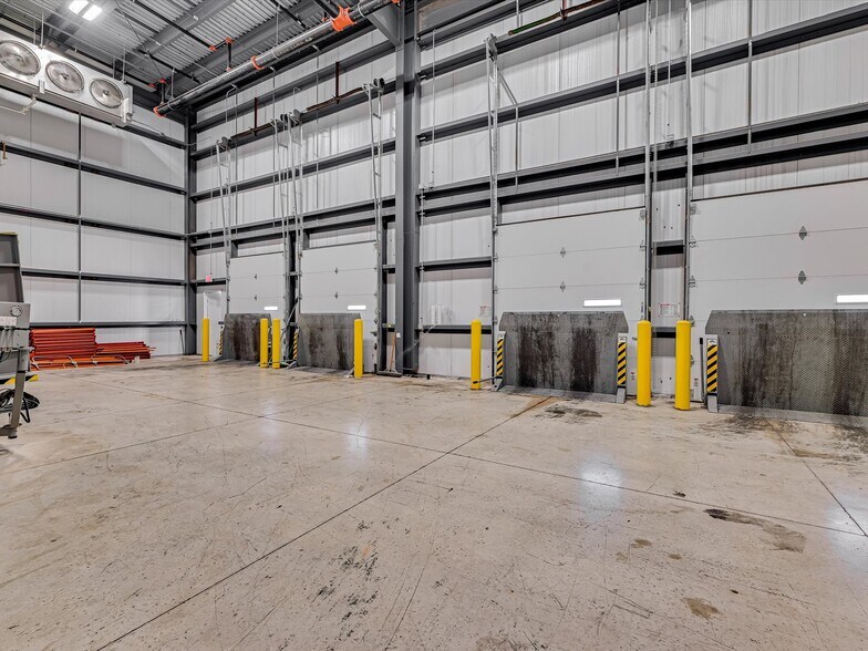 9342 SE Loop 410, San Antonio, TX à louer - Photo de l’immeuble – Image 3 sur 7