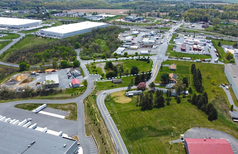 2384 N Kistler Ct, Kutztown, PA à vendre - Photo de l’immeuble – Image 2 sur 5