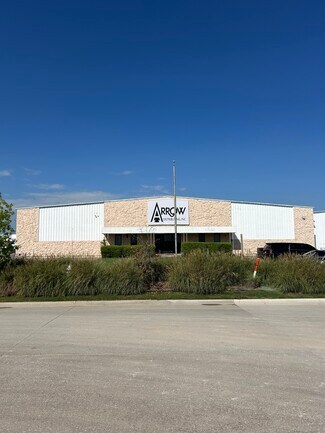 Plus de détails pour 9300 Southwest Dr, Fort Worth, TX - Industriel/Logistique à louer