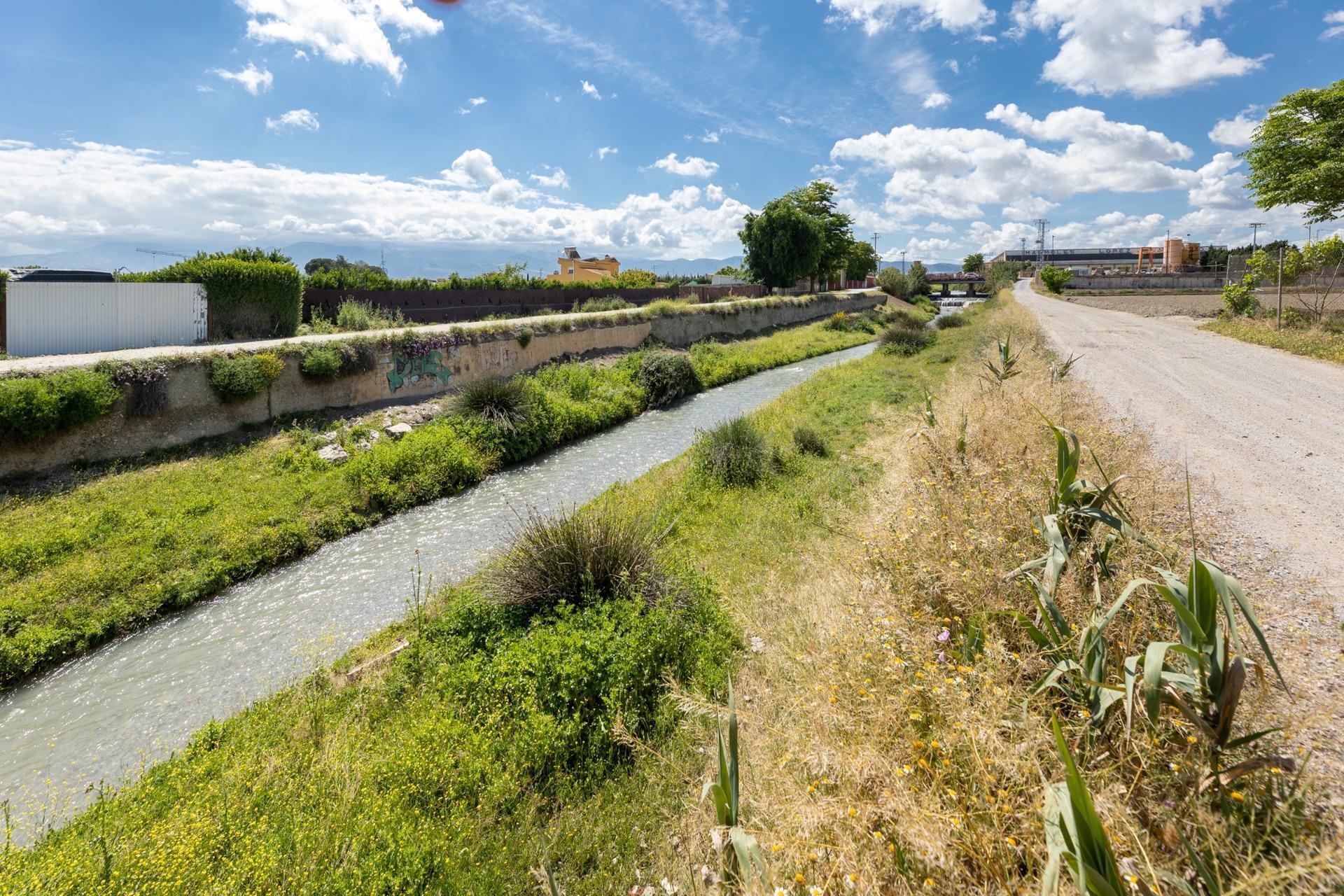 Calle Ramal del Río, Cúllar Vega, Granada à vendre Photo principale– Image 1 sur 24