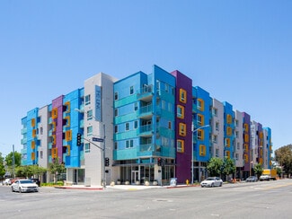 Plus de détails pour 3909 San Fernando Rd, Glendale, CA - Local commercial à louer