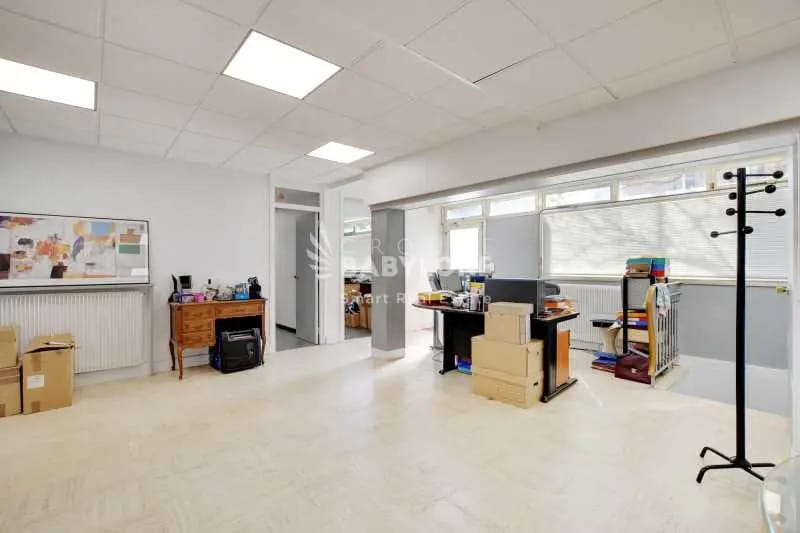Bureau dans Courbevoie à vendre - Photo intérieure – Image 3 sur 13