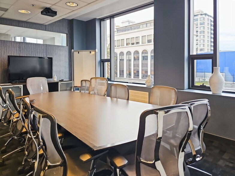 1321-1325 Blanshard St, Victoria, BC à louer - Photo intérieure – Image 3 sur 17