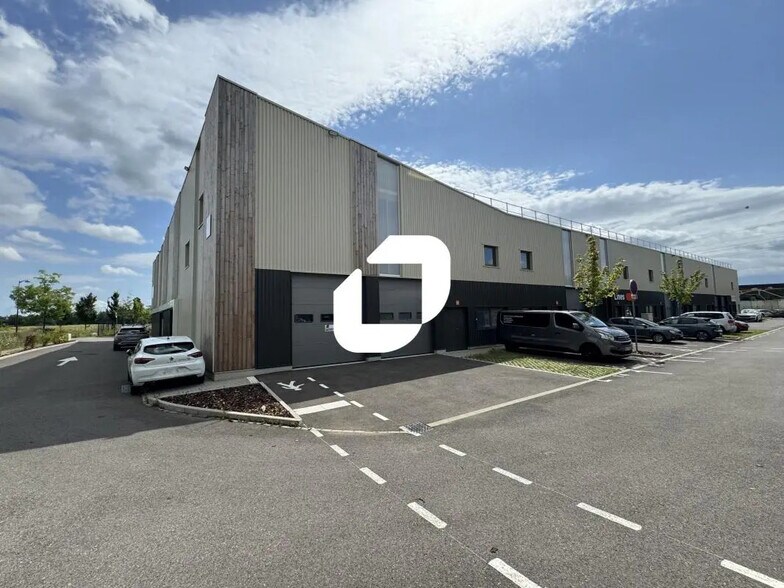 6 Rue Simone Veil, Holtzheim à louer - Photo de l’immeuble – Image 1 sur 8