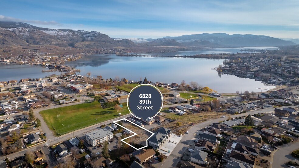 The Osoyoos Collection portefeuille de 2 biens à vendre sur LoopNet.fr - Photo de l’immeuble – Image 3 sur 5