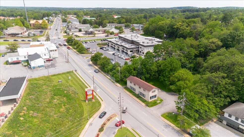 104 W Ridgeville Blvd, Mount Airy, MD à vendre - Photo de l’immeuble – Image 2 sur 23