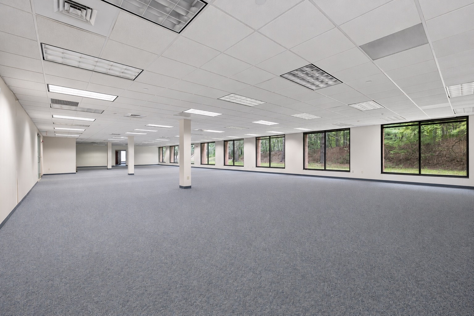 55 Corporate Dr, Trumbull, CT à louer Photo intérieure– Image 1 sur 8