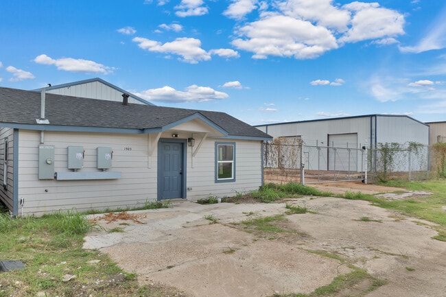Plus de détails pour 1923 Kolfahl St, Houston, TX - Industriel/Logistique à vendre